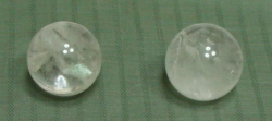 浄化用天然水晶丸玉２個セット